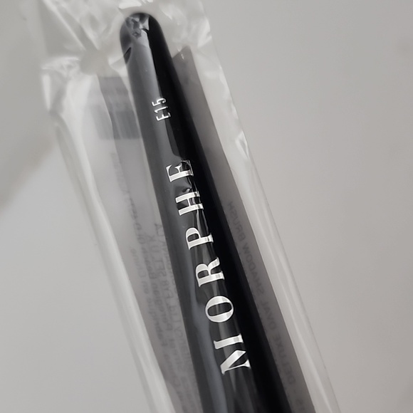 Morphe Makeup Bn Morphe E5 Elite Ii Deluxe Oval Shadow Brush Poshmark